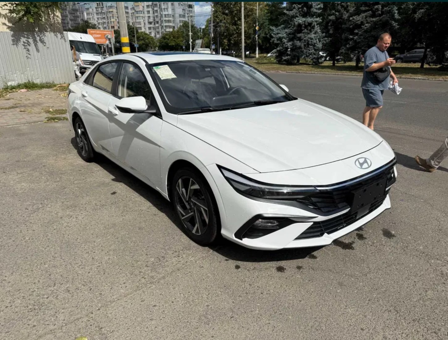 Hyundai Elantra 2023 — майже новий автомобіль у комплектації Elite