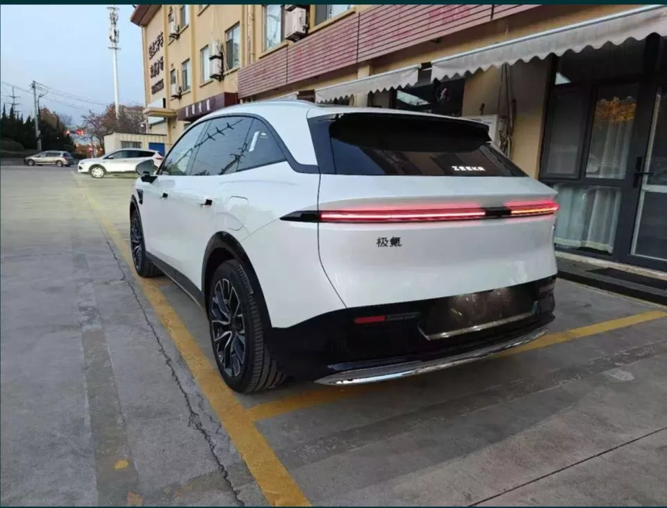 Zeekr 7X 100kWh Long Range 4WD Smart
