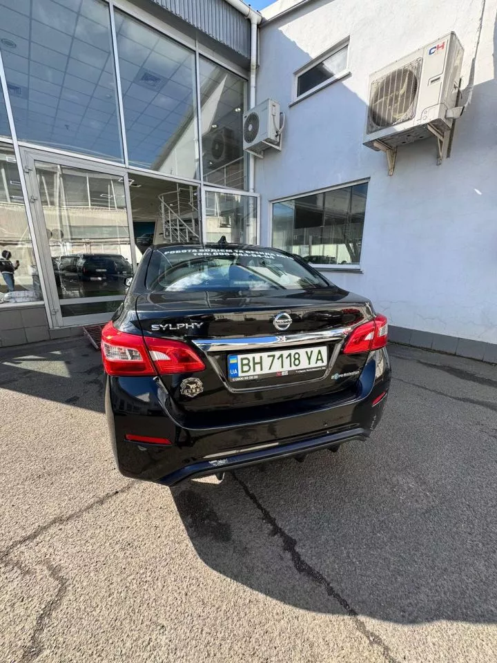 Оренда електроавто Nissan Sylphy (2018)