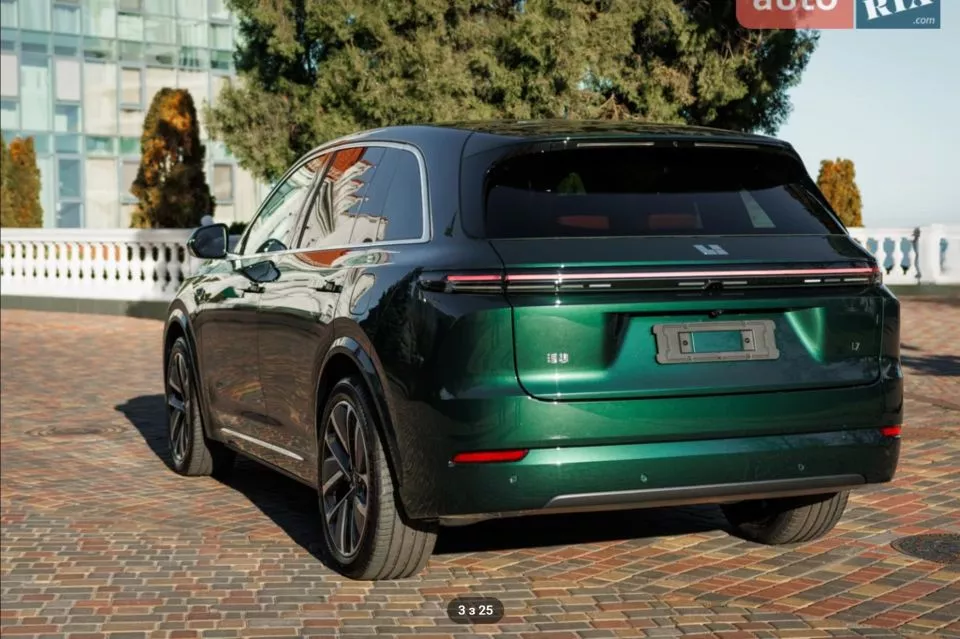 Новий Li Auto L7 2024