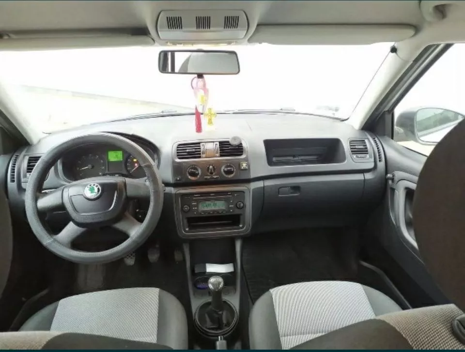 Оренда авто Skoda Fabia